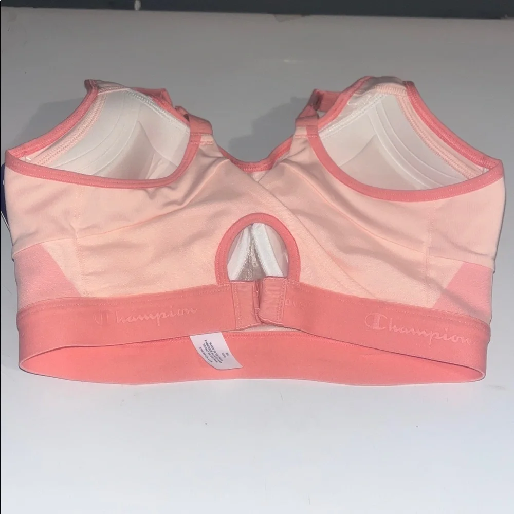 NWT 34DD Champion Sports Bra - Picture 3 of 7
